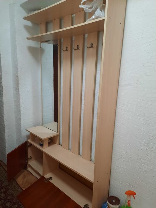 Продам прихожий шкаф