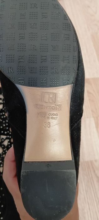 Продам женскую обувь