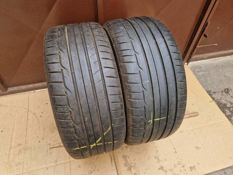 2 Dunlop R18 245/40
летни гуми
DOT3517