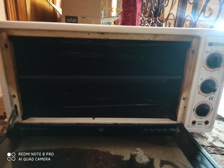 Электрический духовой печь для выпечки  б/у хорошим состоянии всё рабо