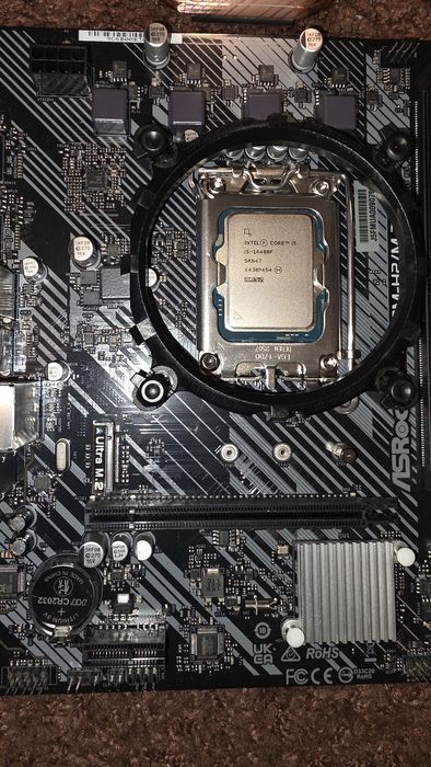 Kit PC Intel I5-14400F + placa de baza(DDR5)