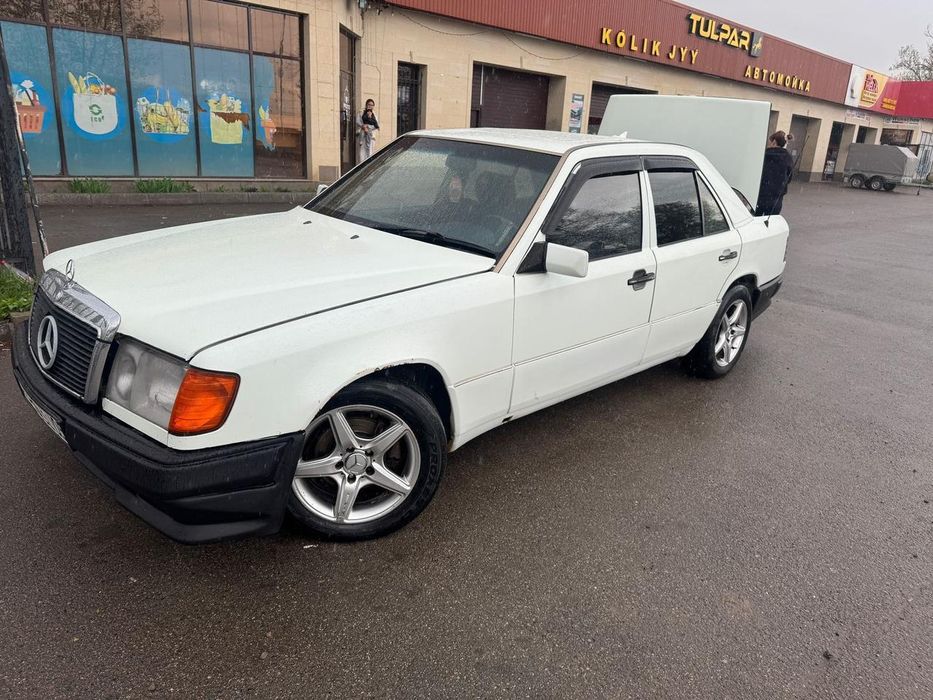 Мерс 124 продам срочно