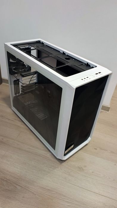 Carcasa Pc Fractal Design Meshify S2 incompleta