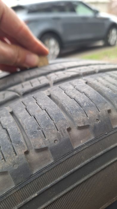 236/60/R18  DOT 2121