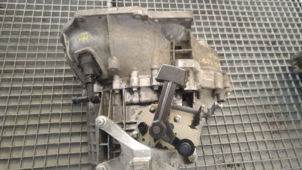 Cutie viteze manuala 1.6 tdci hhda ford focus 2 3m5r-7f096-tf