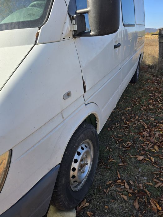 Vând Mercedez Spriner