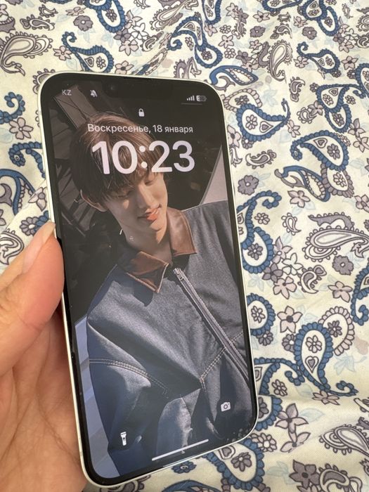 Iphone 16 e продам