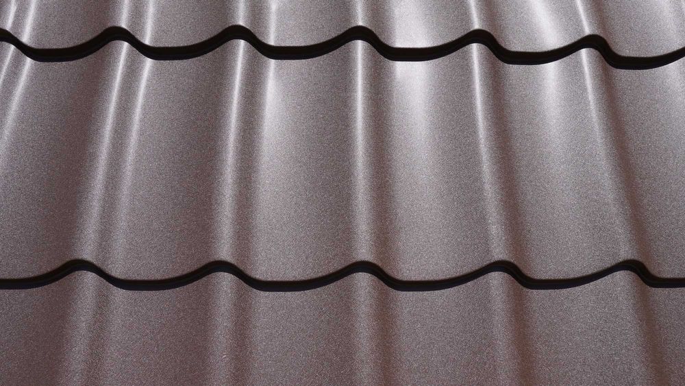 Tabla tip tigla Ral 8017 Mat 0,46 mm