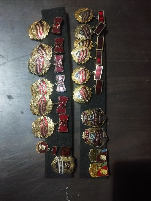 Продам значки С С С Р