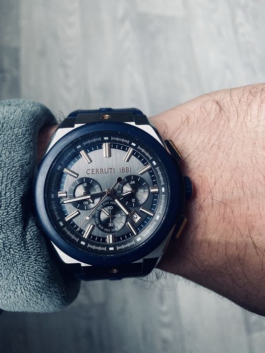 Наручные часы Cerruti 1881 TIMEPIECES