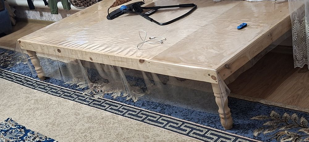 Хонтахта мебел стол