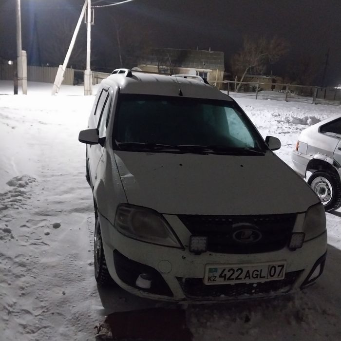 ЛАРГУС  сатылады 7 орындық. Омен.