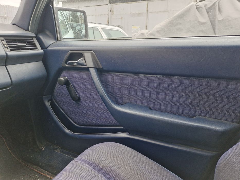 Мерцедес 124 2.0 карбуратор НА ЧАСТИ