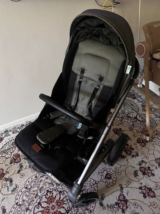 Продам коляюску 2 в 1