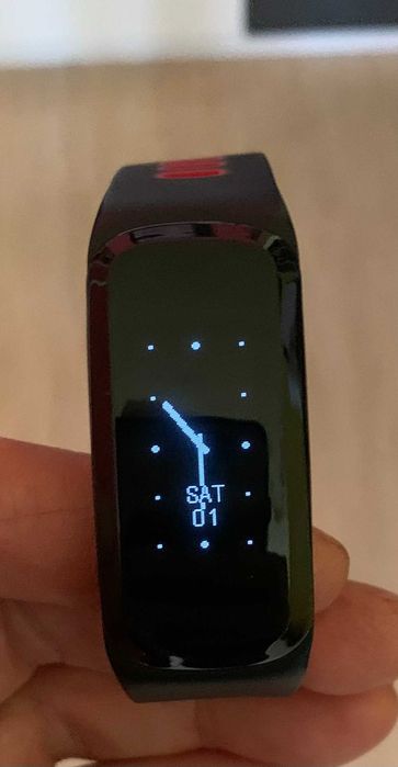 Два броя интелигентни гривни - K1  и EnohpLX, за 45 лв