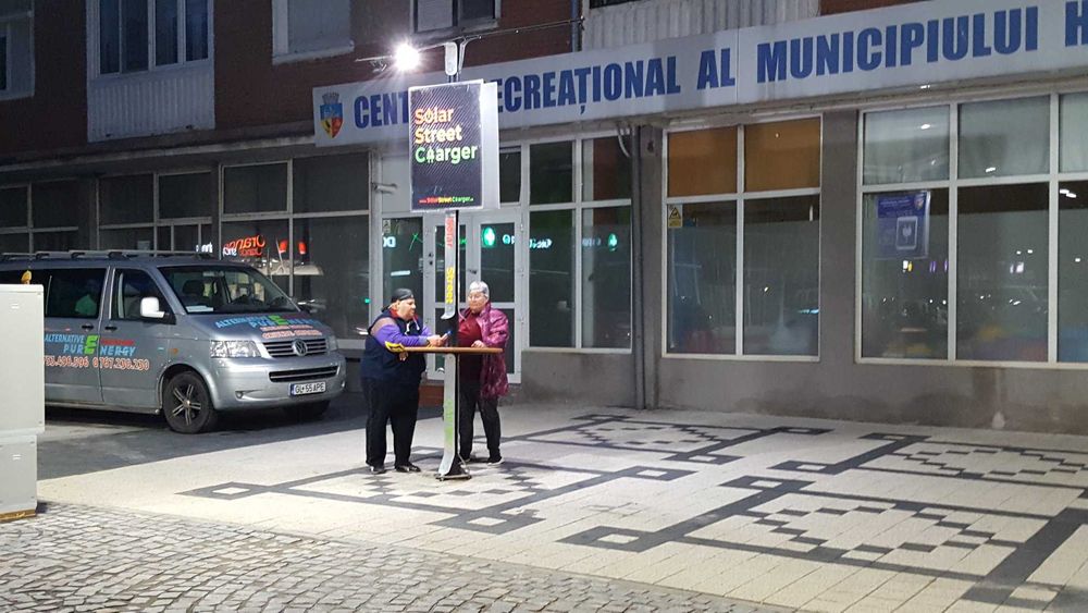 Mobilier Urban - Solar Street Charger - Smart City