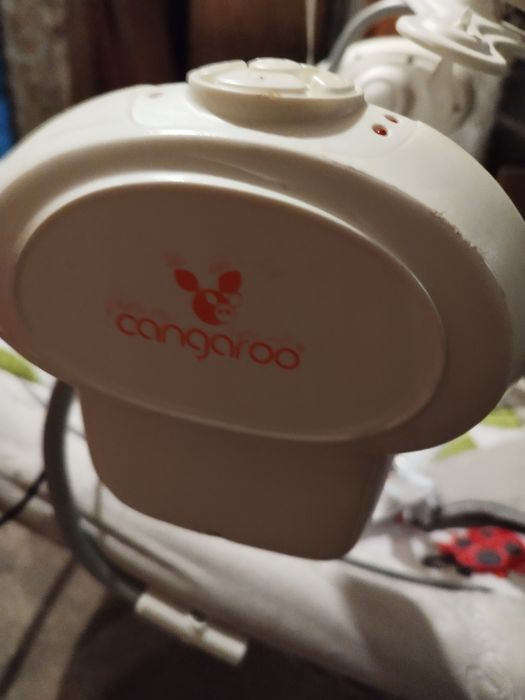 Електрическа бебешка люлка шезлонг Cangaroо.