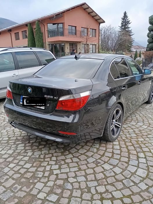 Продавам BMW E60 525 xi