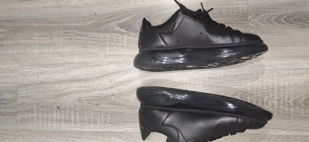 Adidasi Alexander McQueen