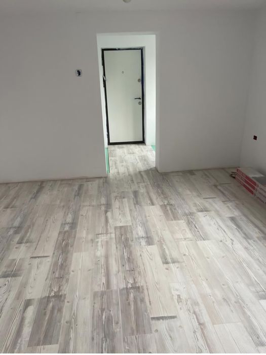 Amenajări interioare( gresie, faianta, parchet,finisaje)