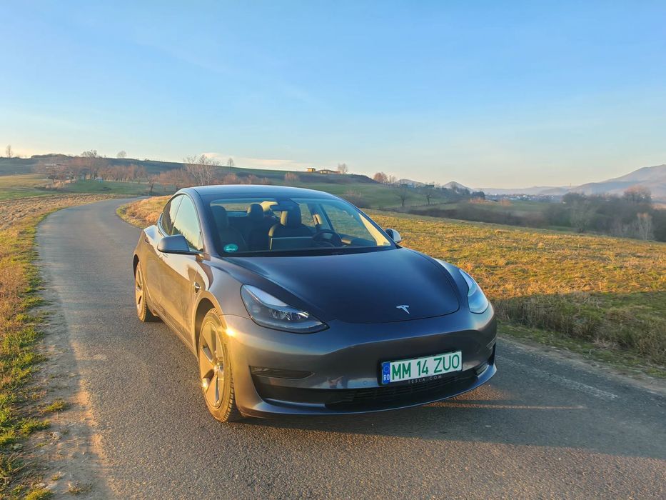 Tesla Model 3 Long range / Autopilot Inclus / Garantie / TVA Deductibil