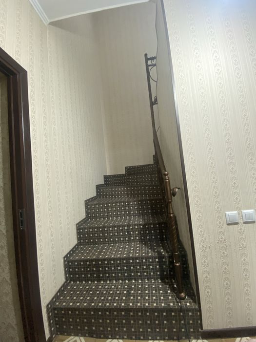 Уй сотилади. Продается дом. Мирабадский район, центр.