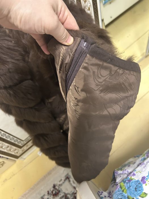 Мехавой жилетка.