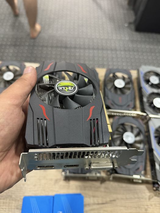 VIDEOKARTA GTX 1650 4GB va RX 550 4GB ideal