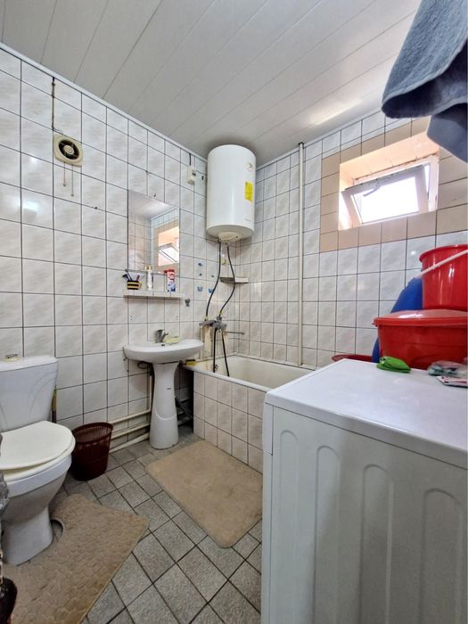 Продается срочно 2 переделанная в 3-х комнатную квартира 77 серия