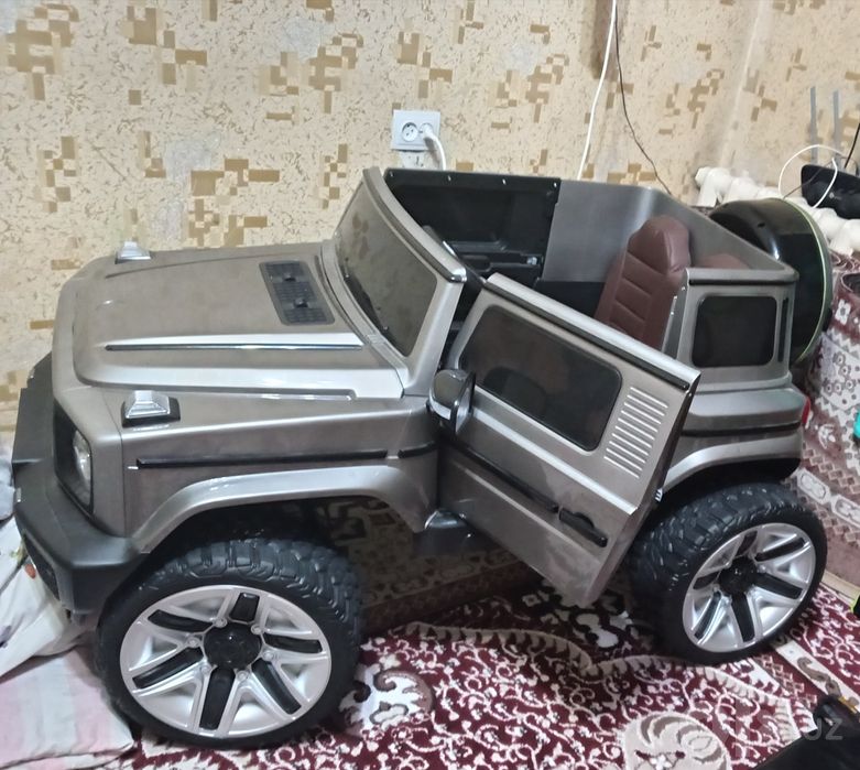 Детский электромобиль