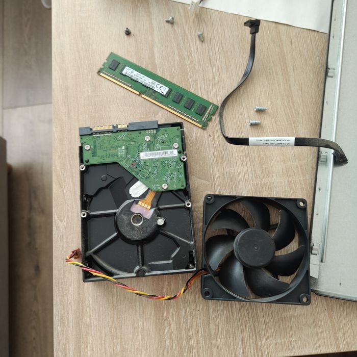 Продам б/у запчасти для ПК.