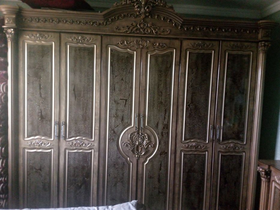 Mebel sotiladi holati yangi ideal holatda