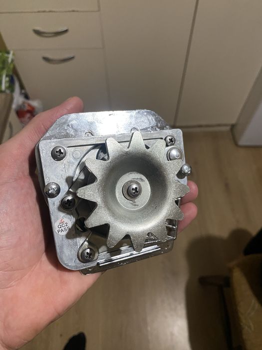 ЕВРО Монетници и дискове за машина за топчета и капсули