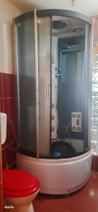 Casă cu 2 camere și curte, gata de utilizare