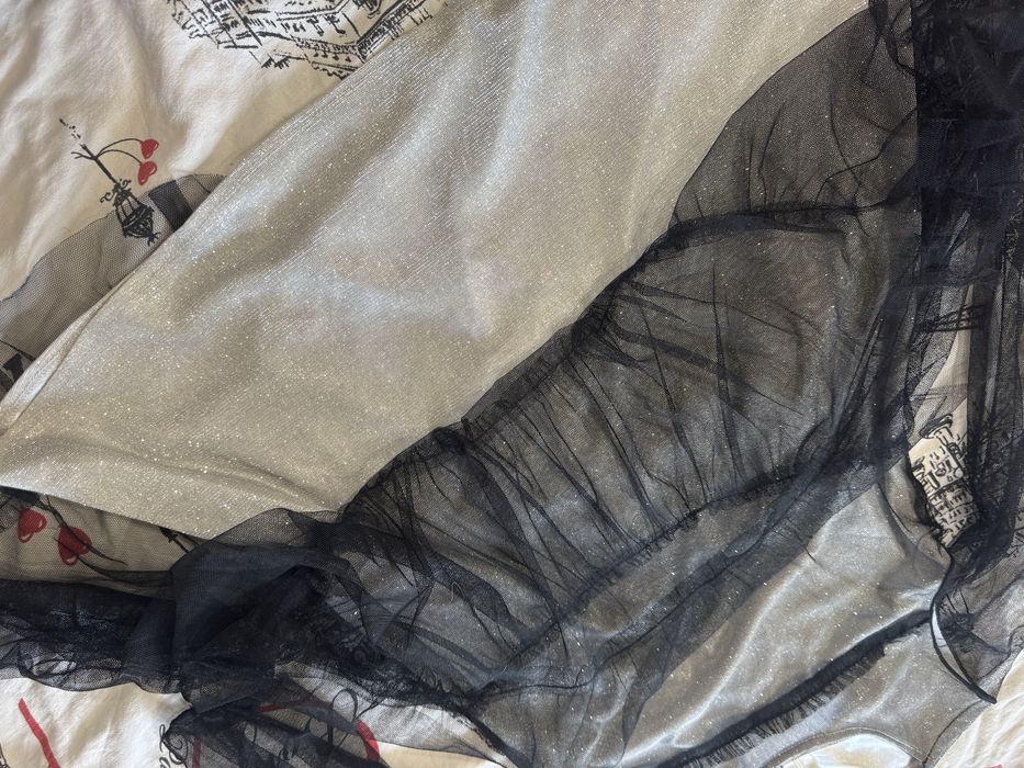 Продам 2 платья за 8000 тенге