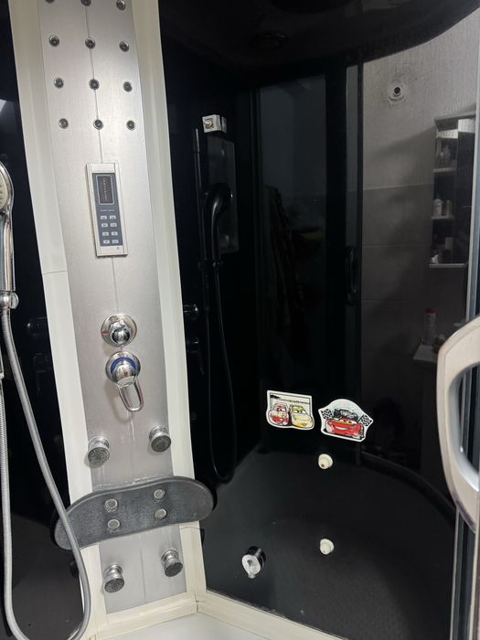 Душевая кабина в ванную