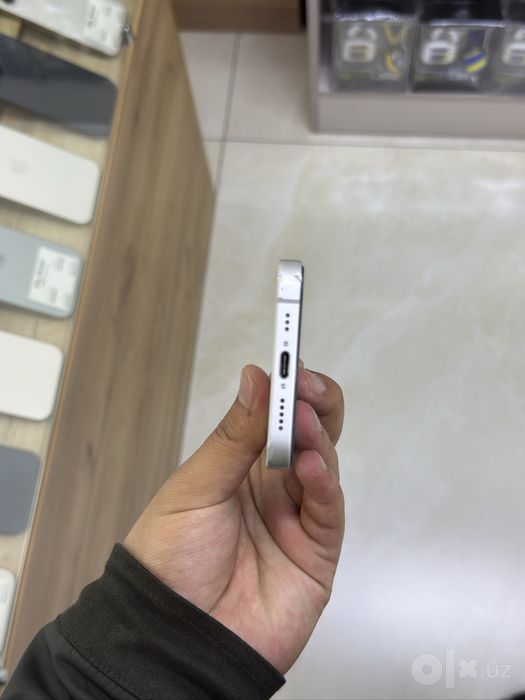 iPhone 16e 128/92%