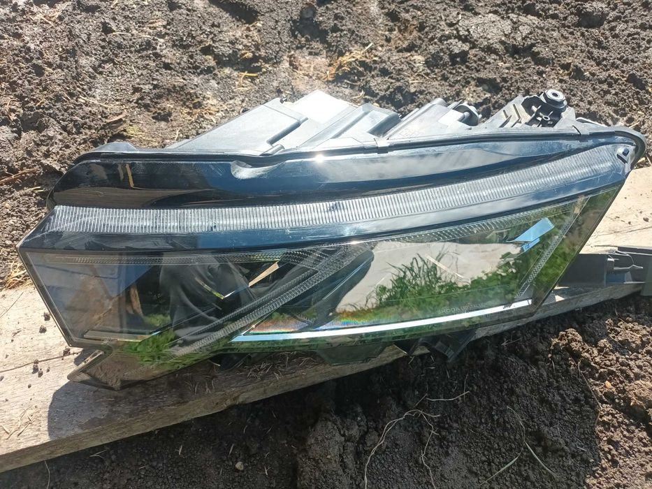 Far STANGA full led matrix Skoda Octavia 4 IV Facelift 2024 Crystal 5E4941035 complet