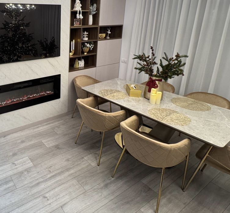 Set 6 Scaune Living Bej cu Picioare Aurii - Ca Noi, 6 luni vechime