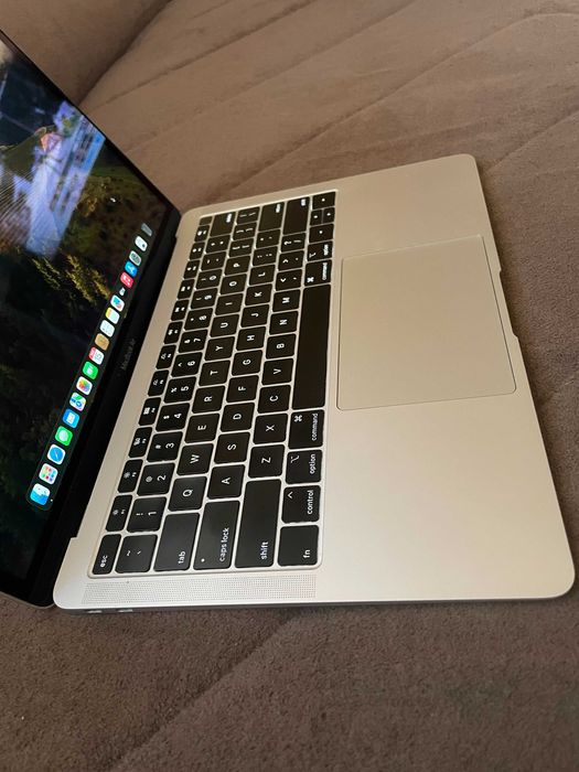 13" Core i5 MacBook Air А1932 (2019) Silver