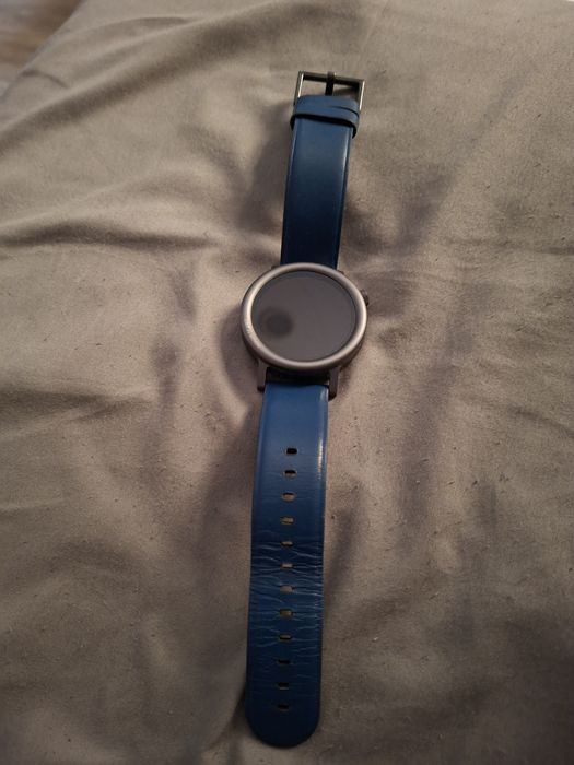 Продам часы CMF Watch умные часы