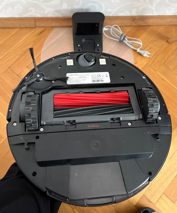 Робот Roborock Q5 Pro много запазен в кутия + подарък консумативи