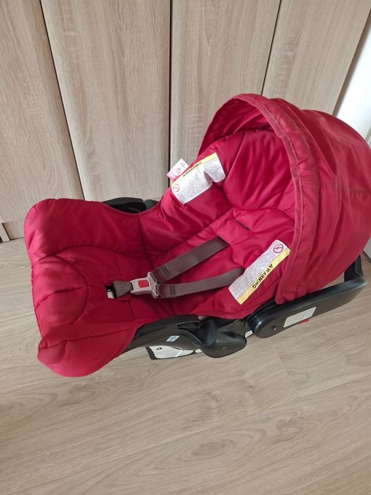 Столче за кола/ кошница за бебе 0-13 кг
