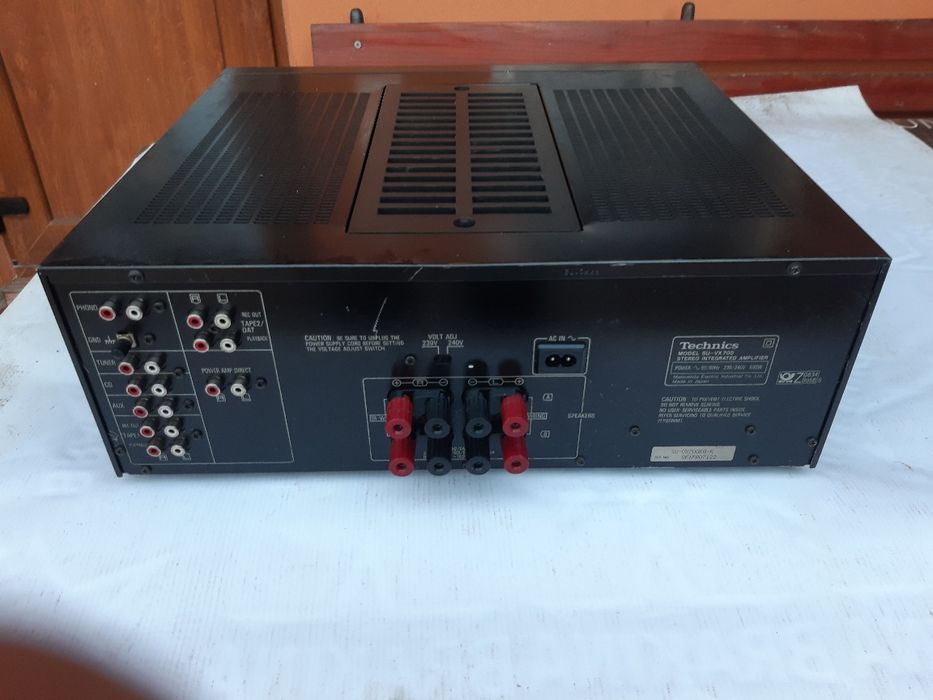 Amplificator Technics SU VX 700