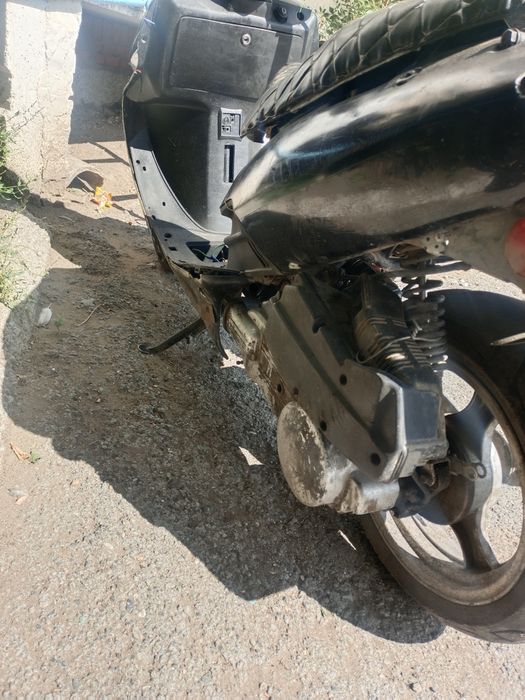 Продам скутор 150 кубов