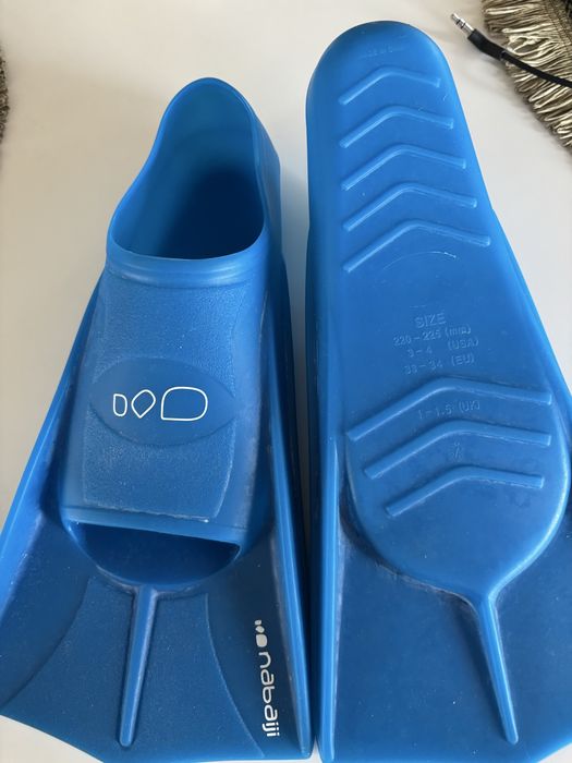 Labe de înot Nabaiji Decathlon mărimea 33-34 (albastre) – stare buna