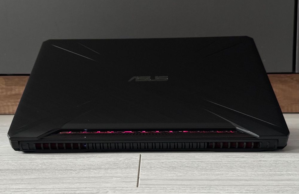 15.6 IPS 120hz /Ryzen 7 /GTX 1650 4GB/SSD /Asus TUF /RGB /MIL-STD-810G