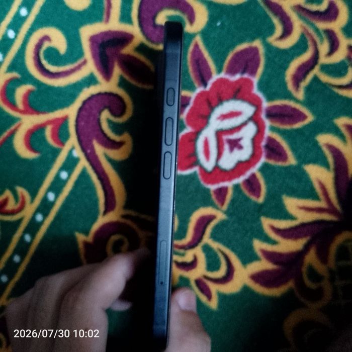 iPhone 16 с гарантией