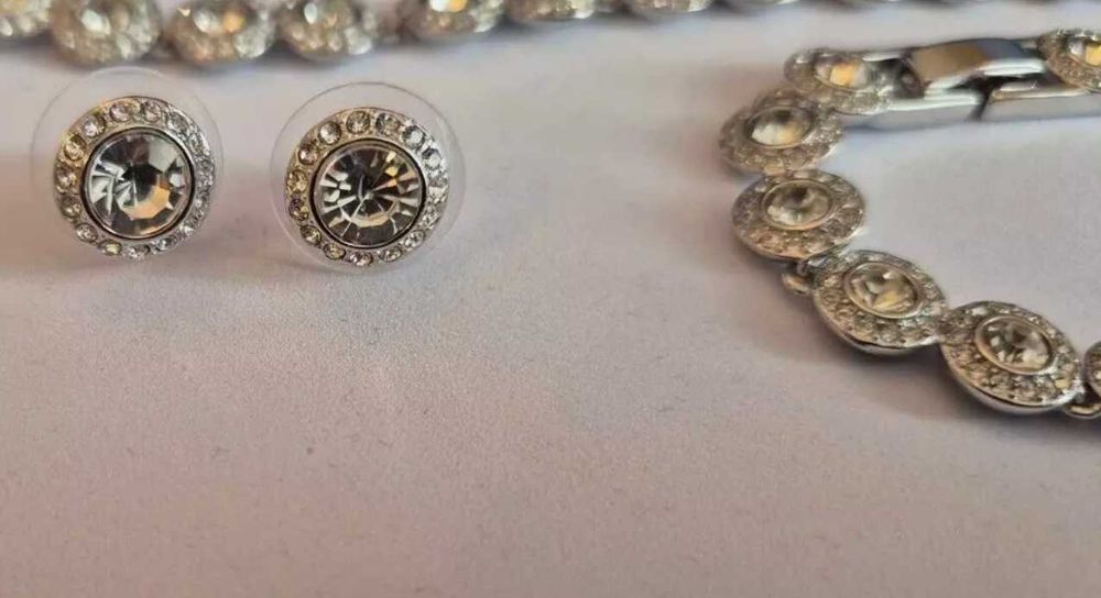 Set Swarovski Angelic Argintiu - Colier/Bratara/Cercei
