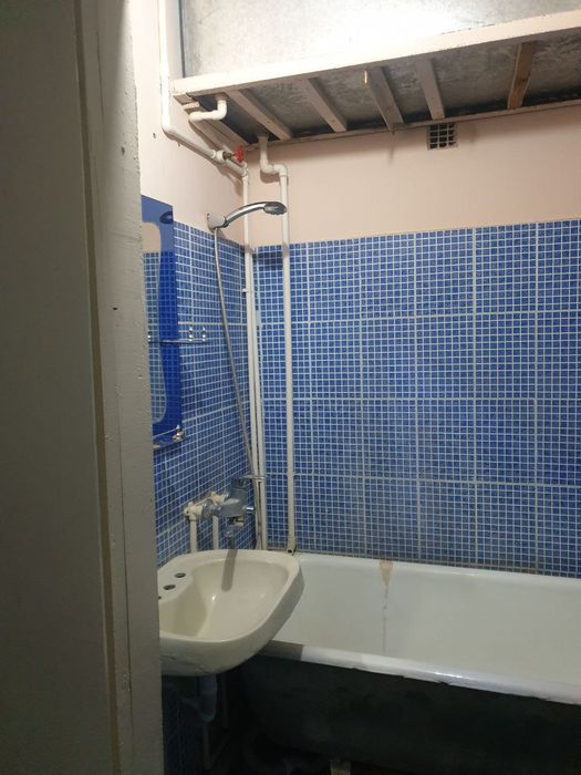 7 m/n dan 3 xonali uy sotiladi 4 etaj